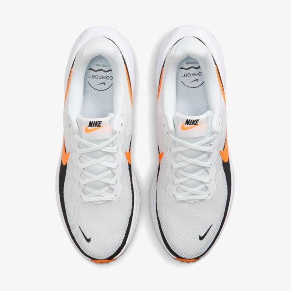 Чоловічі кросівки NIKE REVOLUTION 8