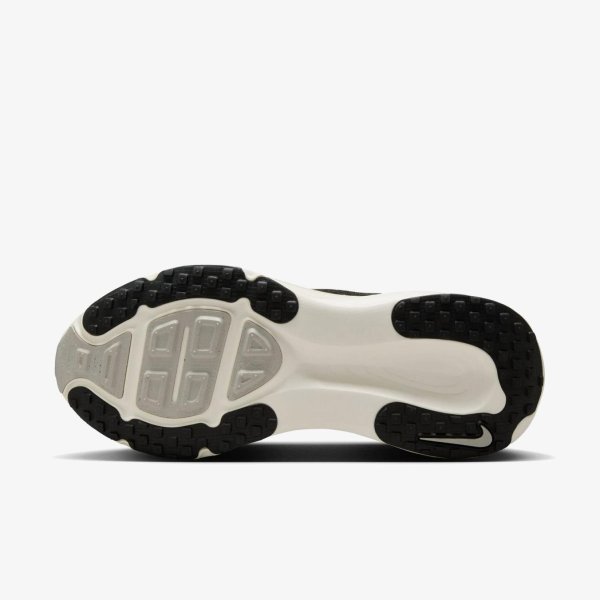 Женские кроссовки NIKE W VOMERO 18