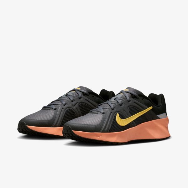 Чоловічі кросівки NIKE M METRO TEK