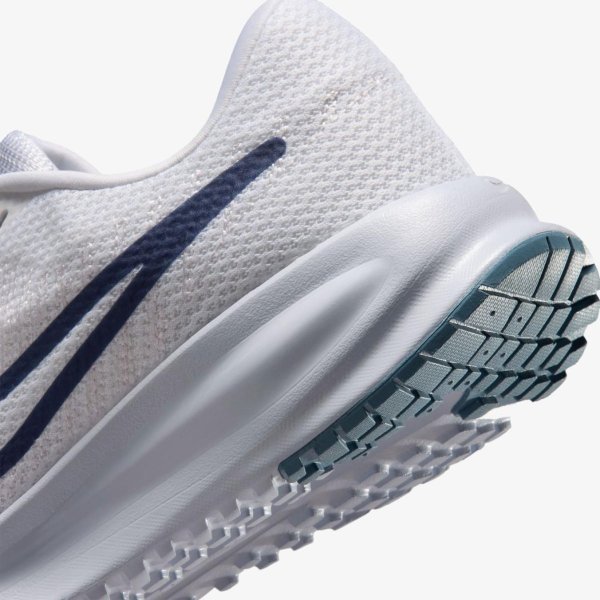 Женские кроссовки NIKE W RUN DEFY