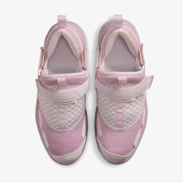Женские кроссовки WMNS JORDAN TRUNNER LX