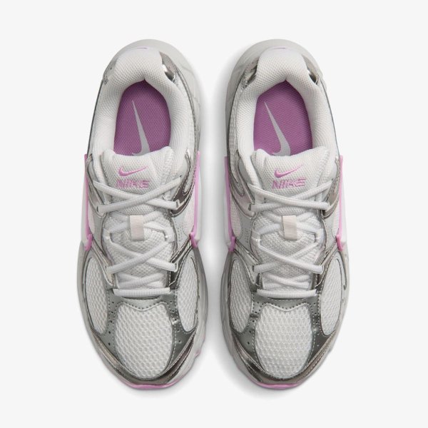 Женские кроссовки NIKE W V5 RNR