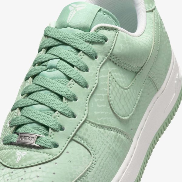 Чоловічі кросівки NIKE KOBE AIR FORCE 1 LOW