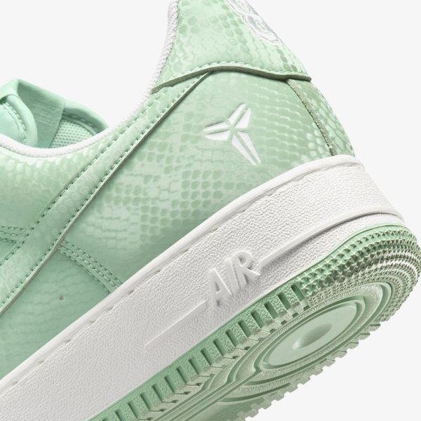 Чоловічі кросівки NIKE KOBE AIR FORCE 1 LOW