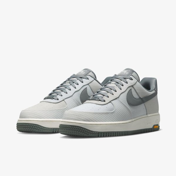 Мужские кроссовки NIKE AIR FORCE 1 '07 LX VIBRAM