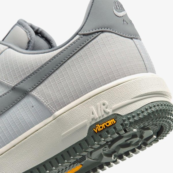 Мужские кроссовки NIKE AIR FORCE 1 '07 LX VIBRAM