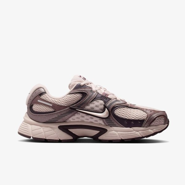 Женские кроссовки NIKE W V5 RNR SE