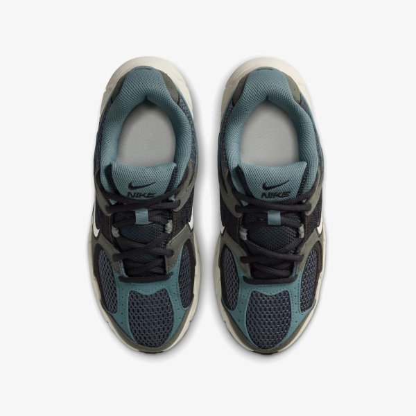 Дитячі кросівки NIKE V5 RNR SUEDE (GS)