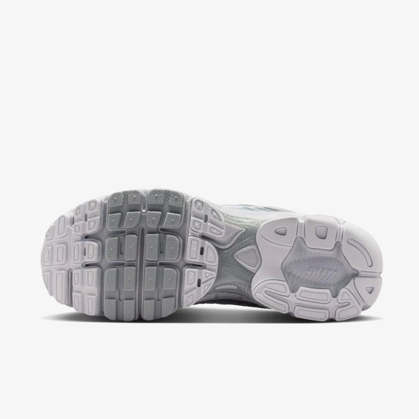 Женские кроссовки NIKE W AIR MAX MOTO 2K SE