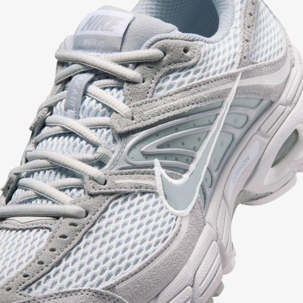 Женские кроссовки NIKE W AIR MAX MOTO 2K SE