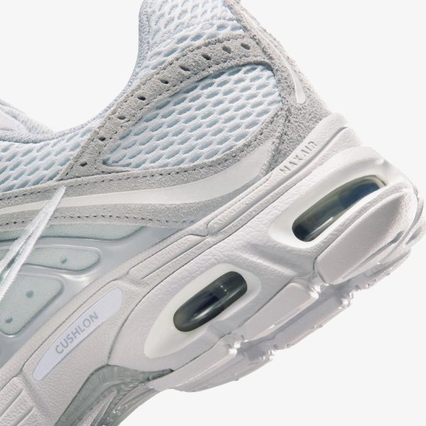 Женские кроссовки NIKE W AIR MAX MOTO 2K SE