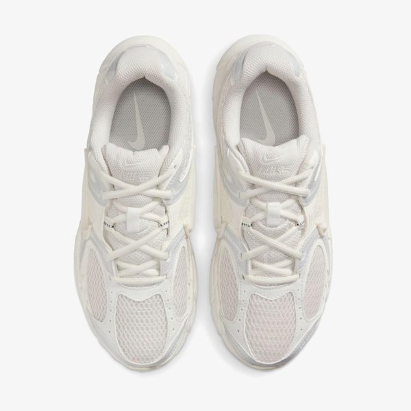 Женские кроссовки NIKE W V5 RNR