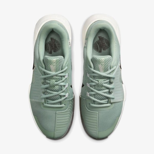 Жіночі кросівки NIKE W ZOOM GP CHALLENGE 1.5 CLY