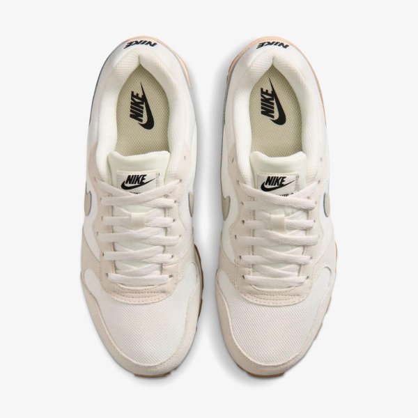 Жіночі кросівки NIKE WMNS MD RUNNER 2 SE