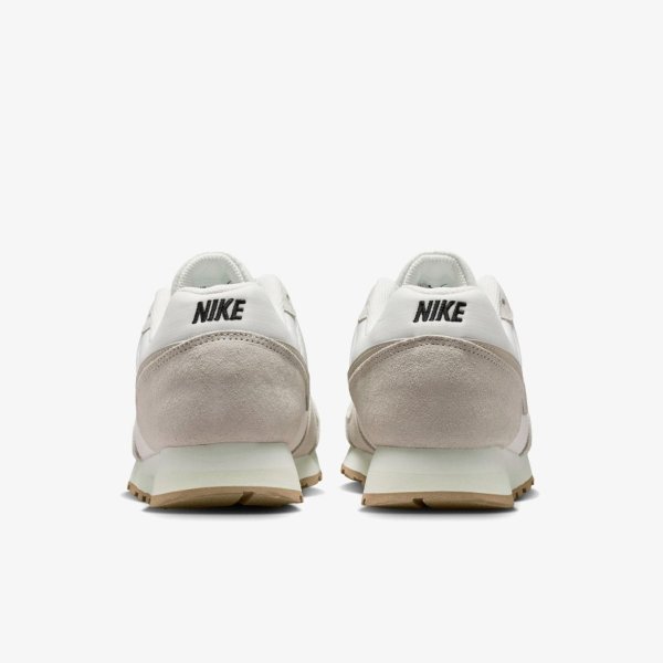 Жіночі кросівки NIKE WMNS MD RUNNER 2 SE