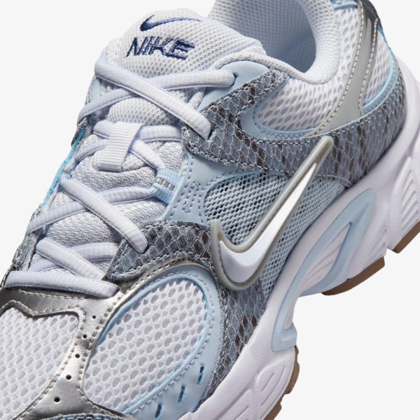 Жіночі кросівки NIKE W V5 RNR PRM