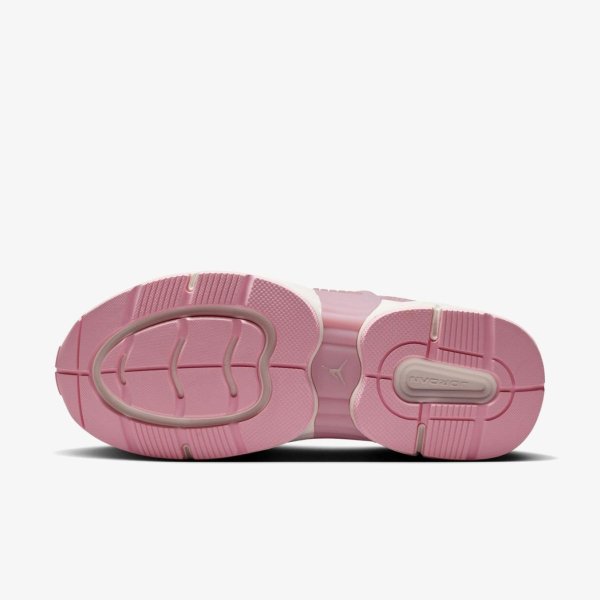 Женские кроссовки WMNS JORDAN TRUNNER O/S