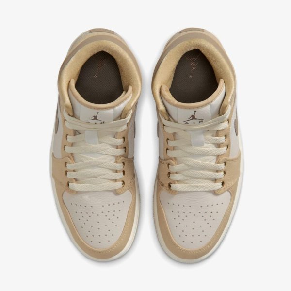 Жіночі кросівки WMNS AIR JORDAN 1 MID SE