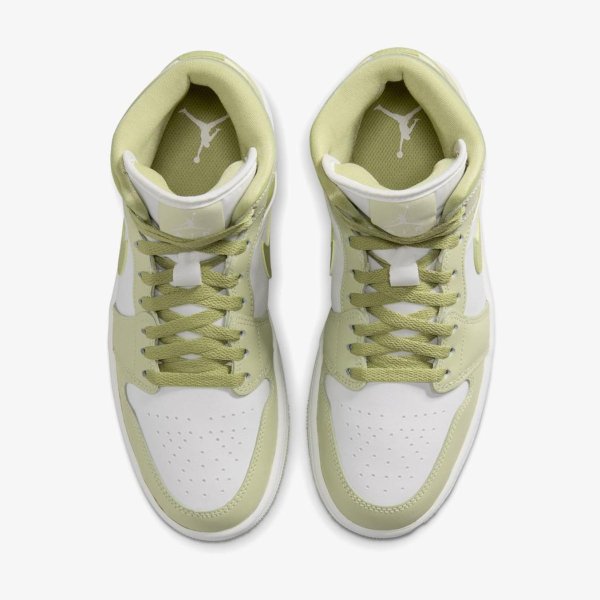 Женские кроссовки WMNS AIR JORDAN 1 MID OLIVE AURA
