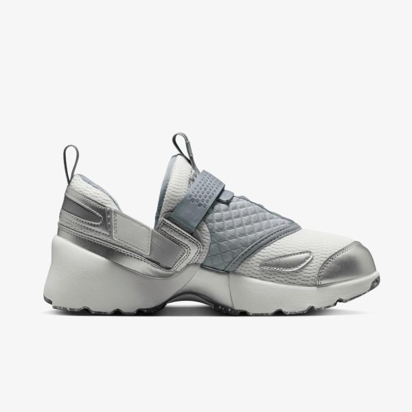 Женские кроссовки WMNS JORDAN TRUNNER LX WOLF GREY / REFLECTIVE SILVER