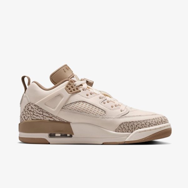 Женские кроссовки WMNS JORDAN SPIZIKE LOW LEGEND LIGHT BROWN