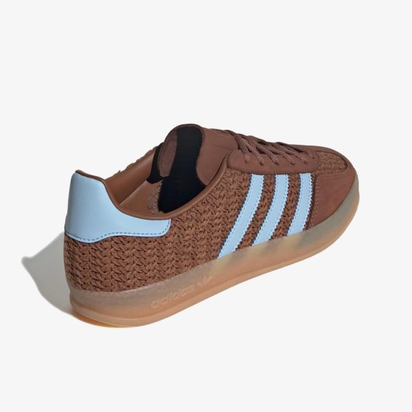 Женские кроссовки ADIDAS WMNS GAZELLE INDOOR PRELOVED BROWN / CLEAR SKY