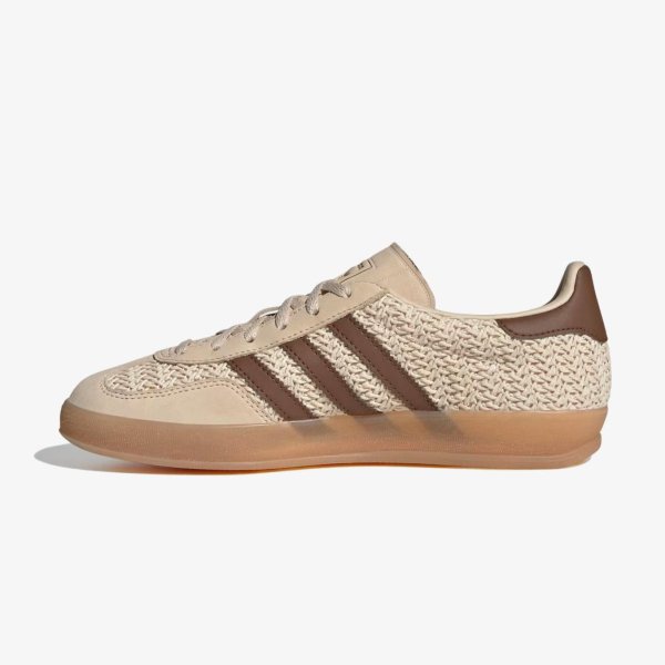 Женские кроссовки ADIDAS WMNS GAZELLE INDOOR SAND STRATA / PREMIUM BROWN